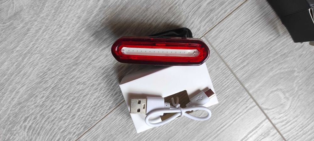 Велоліхтар задній, велофонарь задній з АКБ дуже яскравий