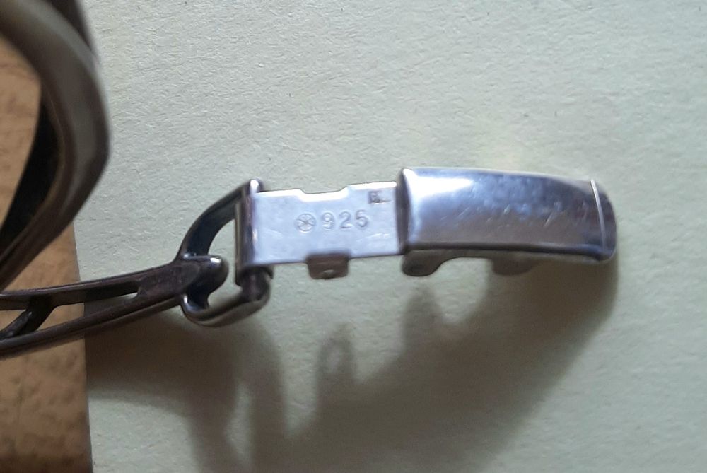 Srebrna bransoletka z bursztynem