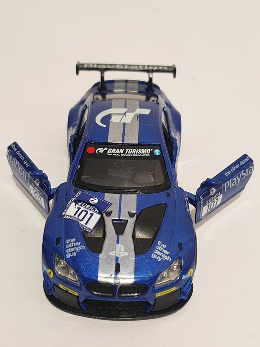 Metalowe auto BMW M6 GT3 skala 1/44 nowy samochod niebieski Pull-Back
