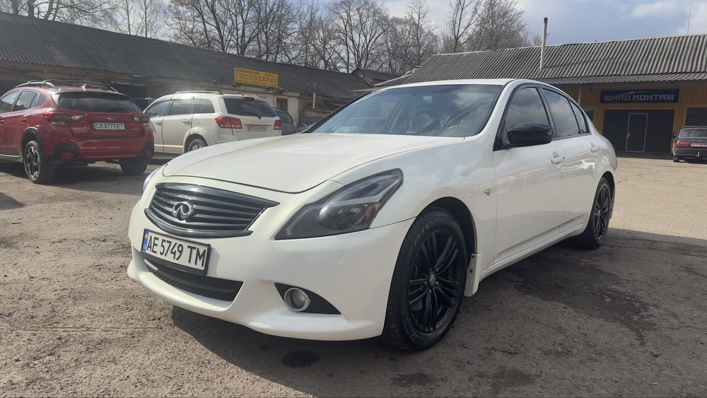 Продам Infiniti G25
