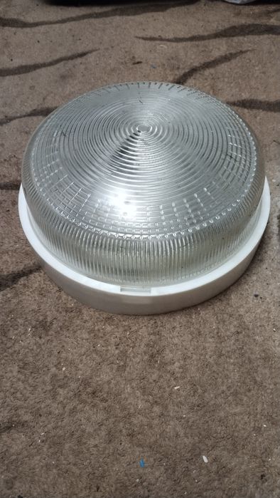 Нові светильники настінно-стельові.