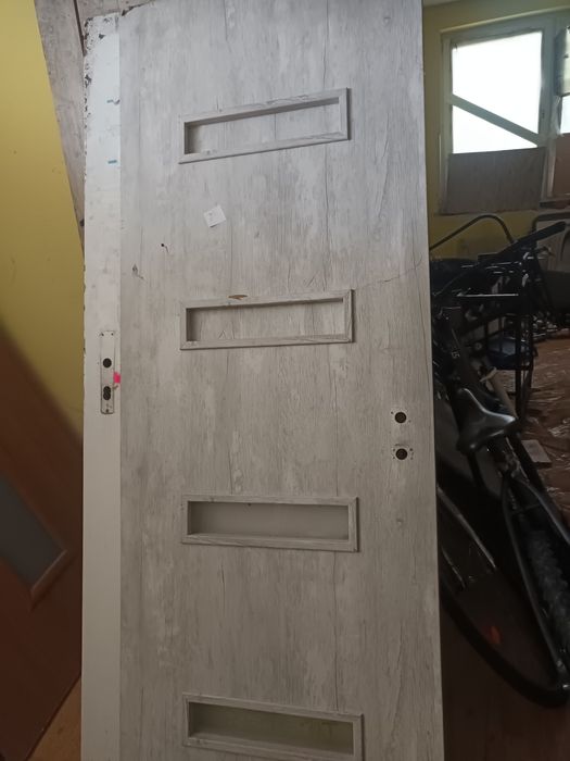 Drzwi  pokojowe i wewnętrzne