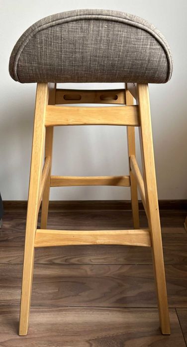 hokery drewniane do barku