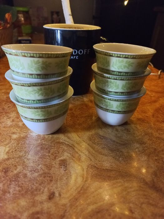 Продам чашечки фарфор Рояль 600 грн. Для кофе. 24 КТ золота.