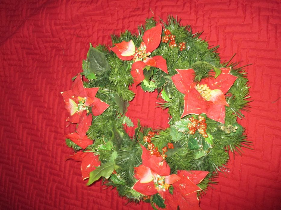 Coroa de natal com folhas de natal