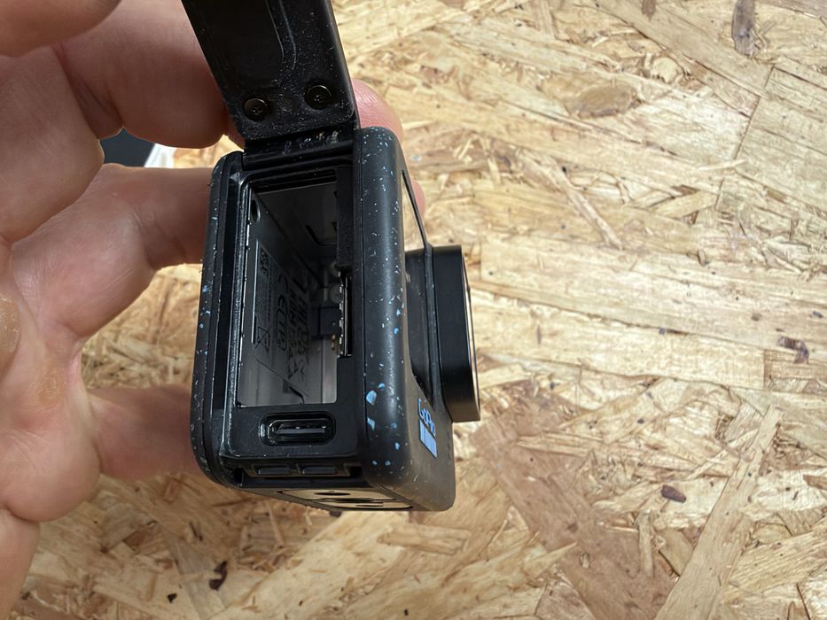 GoPro Hero 12 Black (Avariada / Não liga) – Para Peças ou Reparação