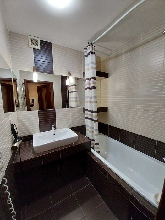 2к.квартира з великою кухнею