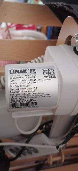 Cama articulada com motor