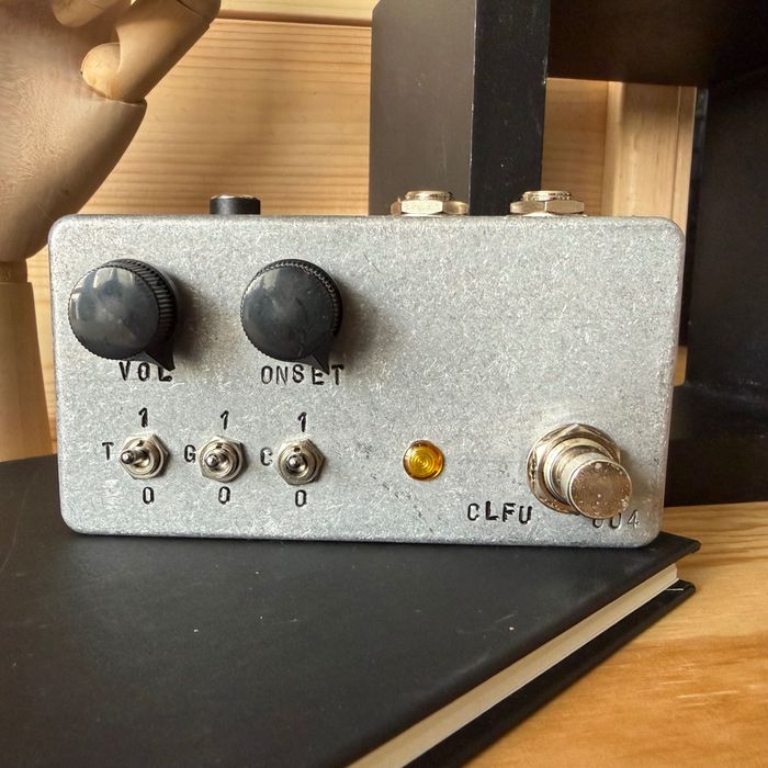 Unpleasant Surprise Fuzz - DIY efekt gitarowy, klon Fairfield Circuitry