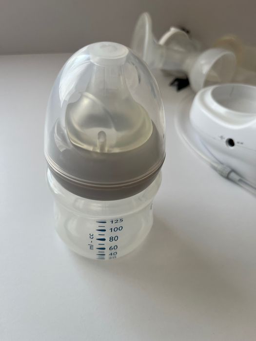 Молоковідсмоктувач саnpool baby з баночкою без батарейок і зарядки.