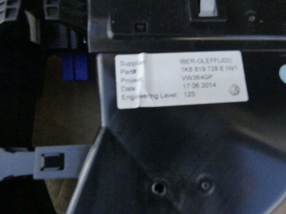 dw vw scirocco kratki nawiewu 1k8819728e 1k8819703 1k8819704