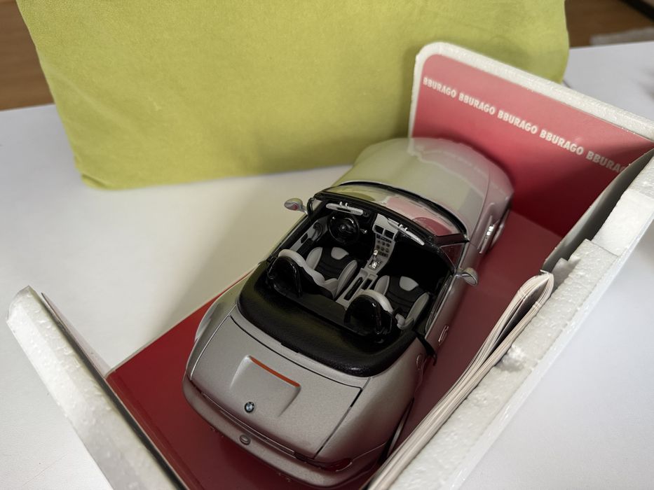 Bburago BMW M Roadster 1:18