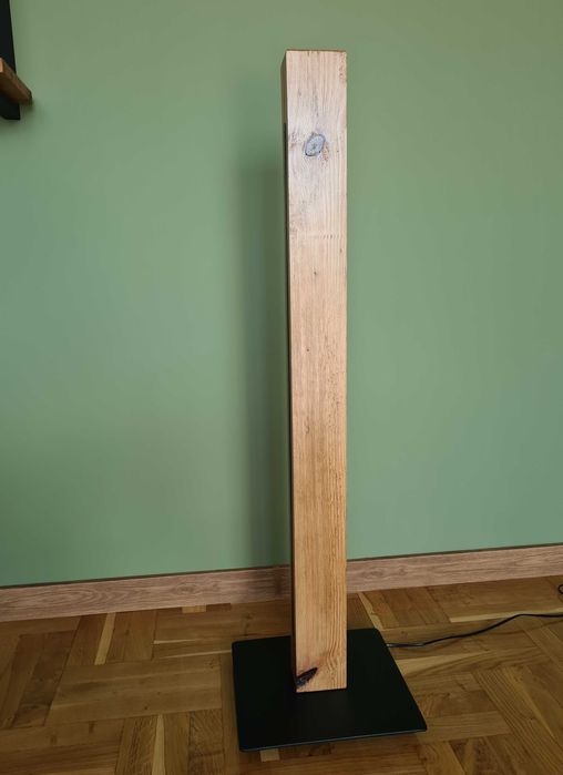 Lampa stojącą pionowa lite drewno nowoczesna