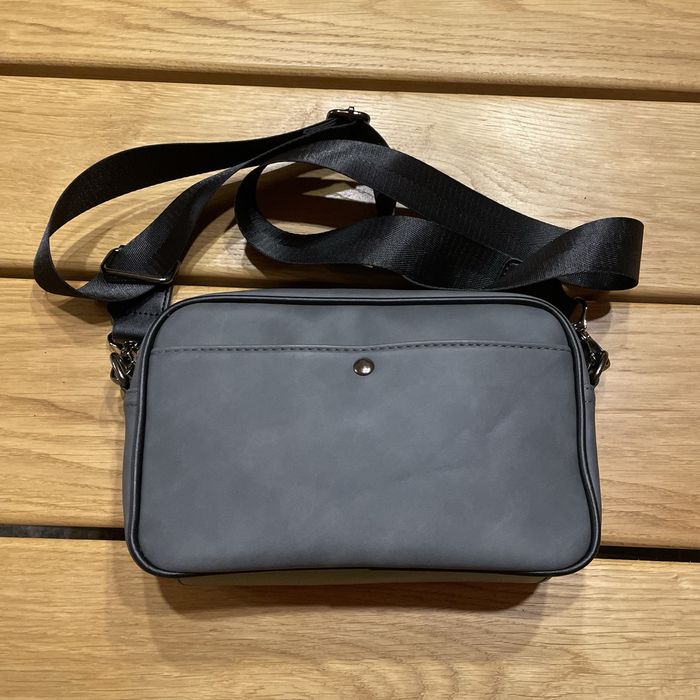 Чоловіча сумка через плече