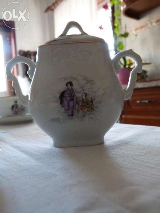 Conjunto Vista Alegre de chá e café