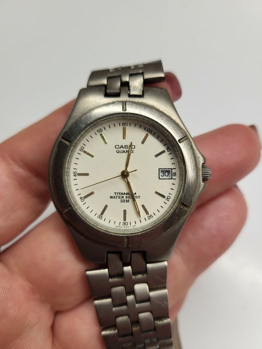 Жіночий наручний годинник Casio MTH-1018 Titanium