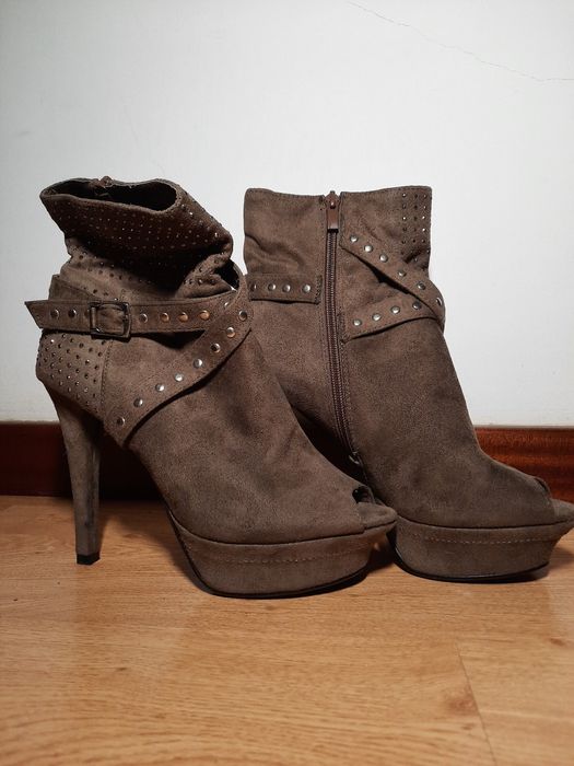 Botas giríssimas