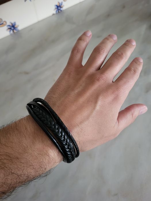 Pulseira pele sintética NOVA