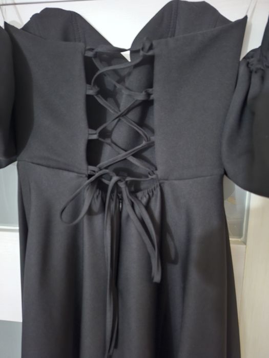 Czarna balowa suknia hiszpanka r.S Lacoria