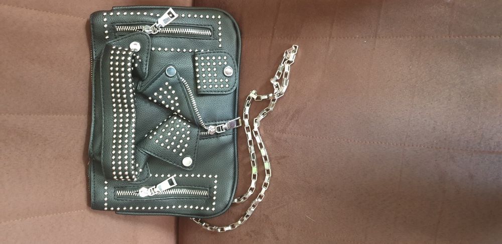 Torebka na łańcuszku