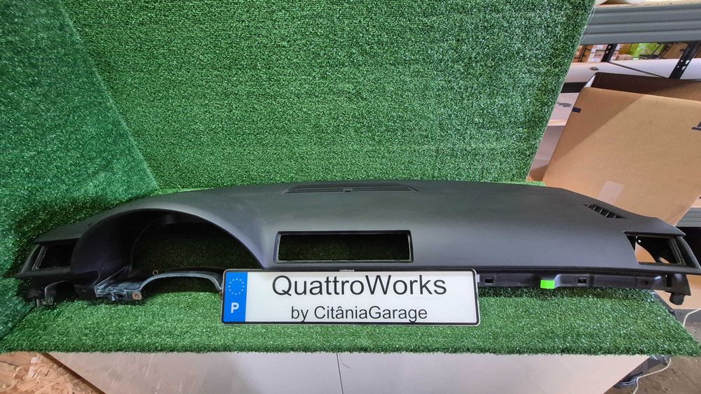 Tablier Original Preto Audi A4 B6 B7 8E Ref. 8E1857033A em Excelente Estado