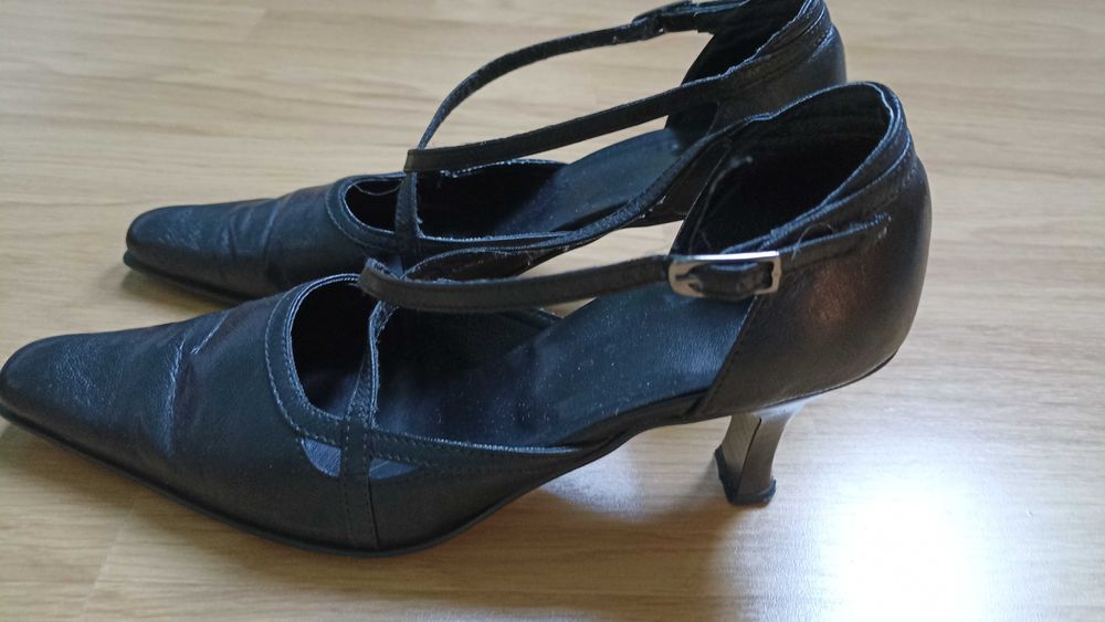 Buty damskie czarne rozmiar 37 obcas 6cm