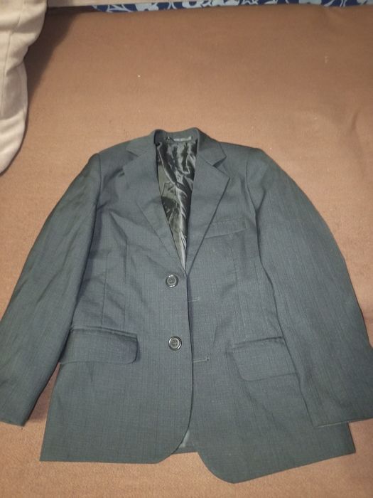 Продам костюм детский