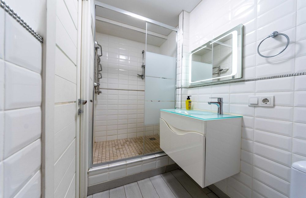 Подобова Оренда квартири Київ. б. Лесі Украинкі 5, Центр, рядом Госпит