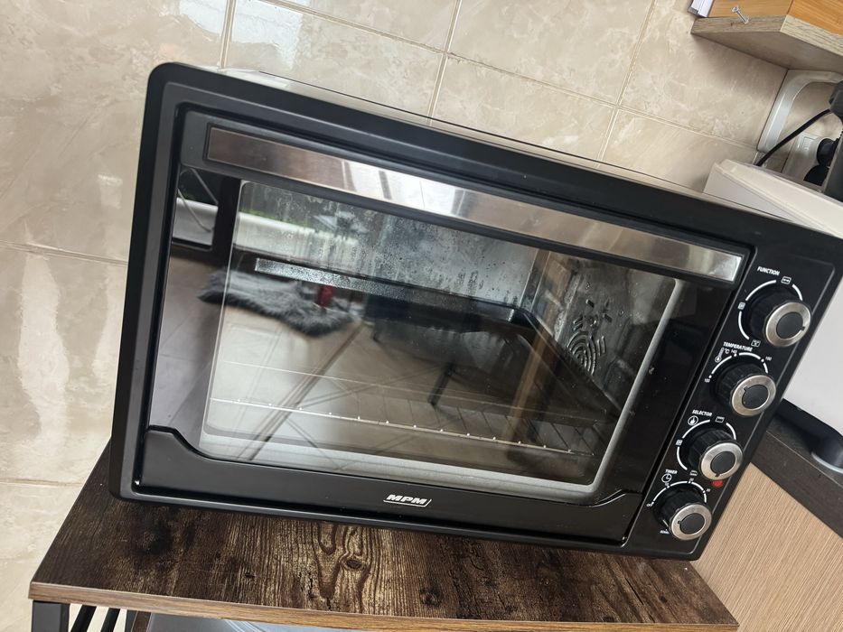 Piekarnik z roznem przenosny mpm 2000 W