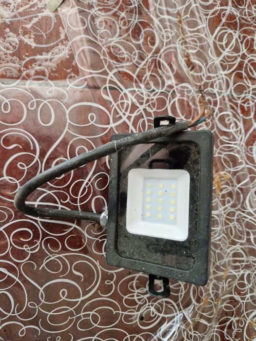 Продам уличные LED прожектора