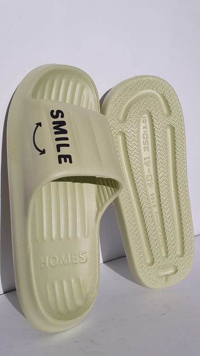 Klapki basenowe lub plażowe a także w plener Unisex rozmiar 40-41