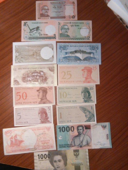 Vendo 60 notas, não circuladas, lote "Ásia 2 "