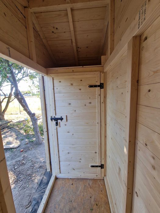 Domek Letniskowy z Pomieszczeniem i Tarasem 9x3m