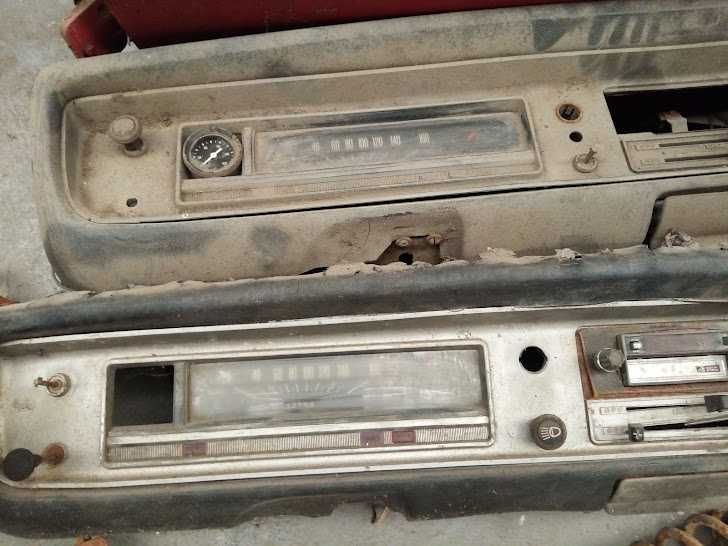 Datsun 1200 peças diversas