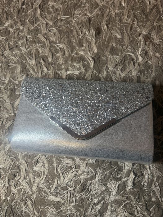 Срібна сумочка клатч на вихід