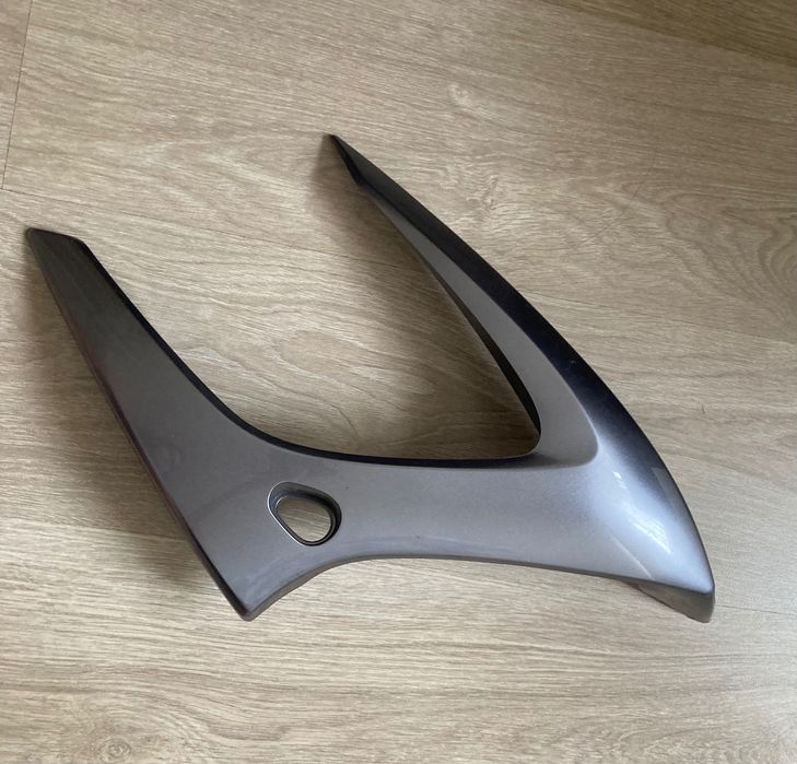 Yamaha Fazer- carenagem direita