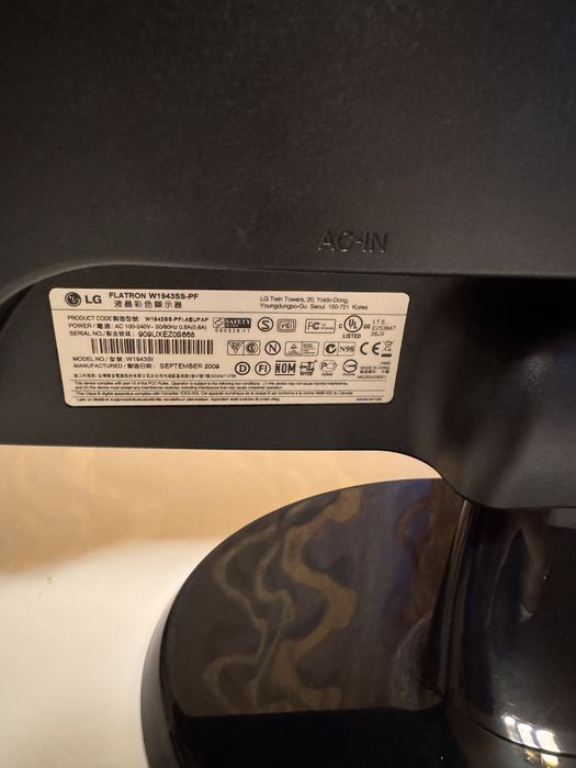 Monitor LG Flatron W1943SS-PF para computador