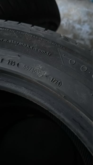 Комплект літньої резини ( автомобільних шин) 245/45 R19