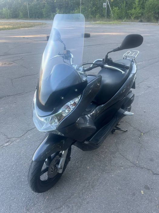 Honda pcx 150 максі скутер