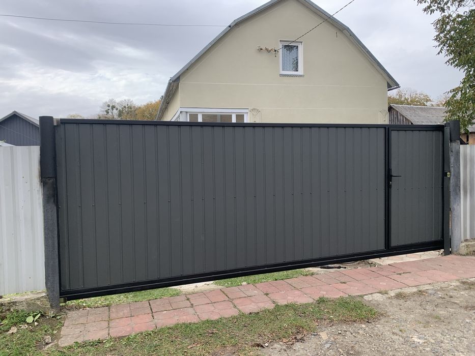 Ворота відкатні під замовлення