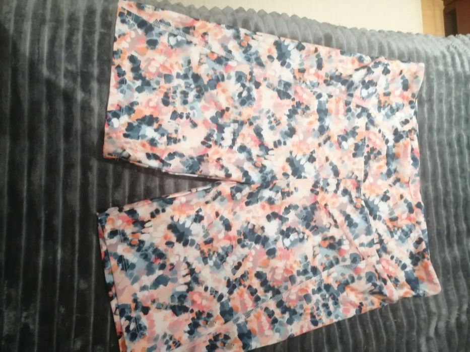 Conjunto de camiseta e calção da lefties