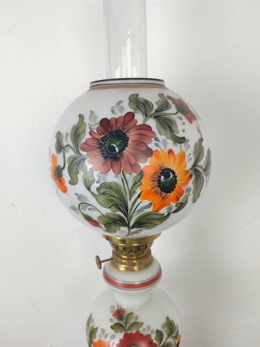 Candeeiro em vidro pintado