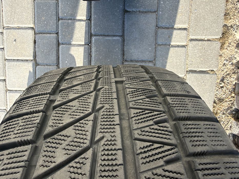 Шини зимові Sailun Ice Blazer Arctic EVO 255/45R19 104V XL