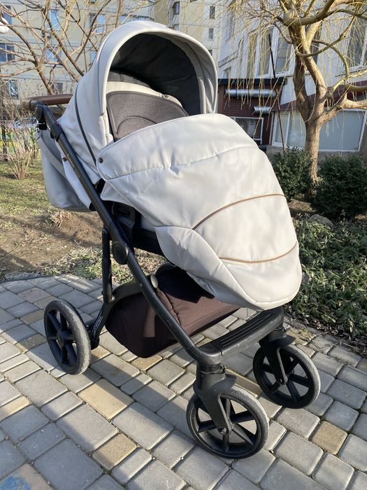 Коляска bass next