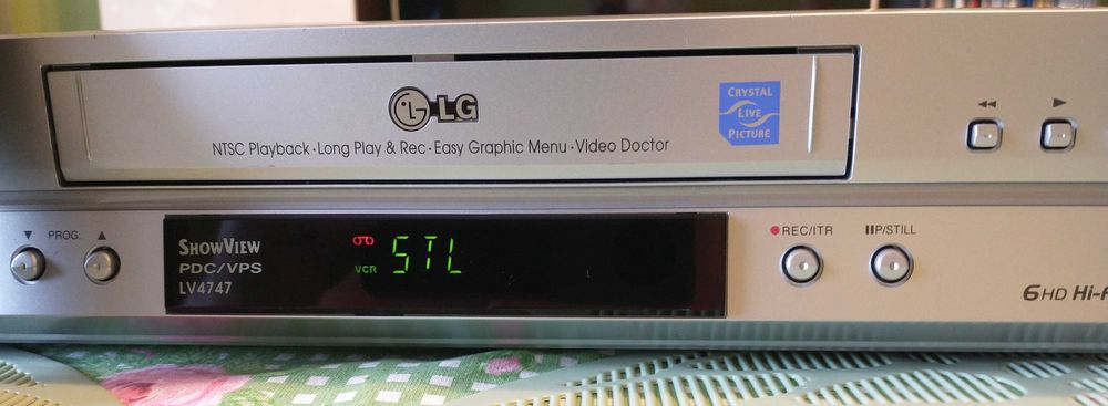 magnetowid lg hifi z pilotem
