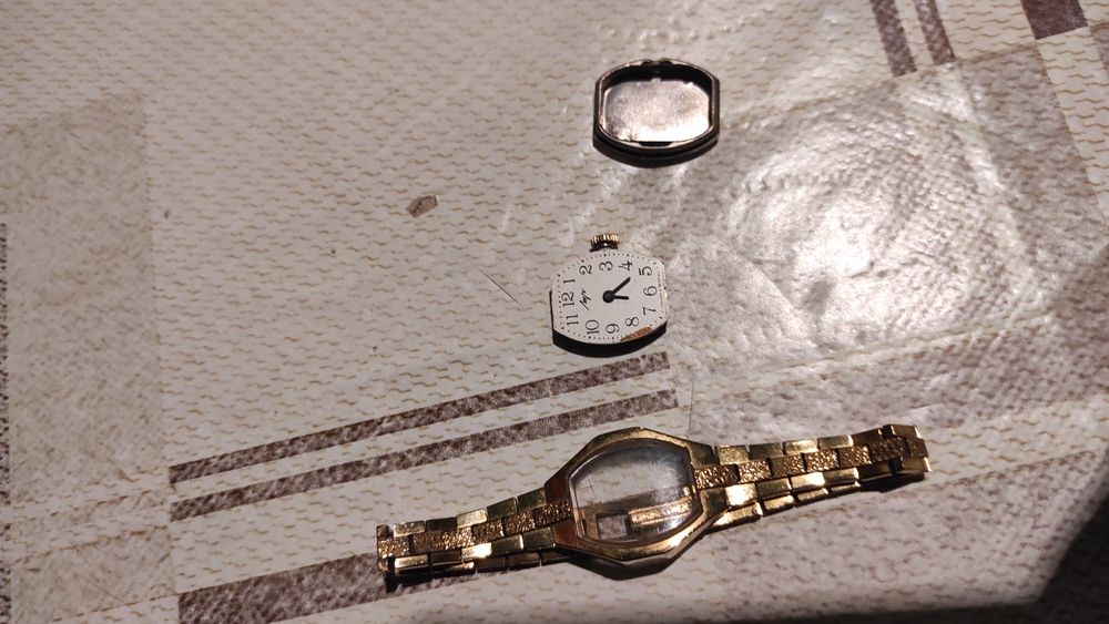 жіночий годинник «Луч» з браслетом