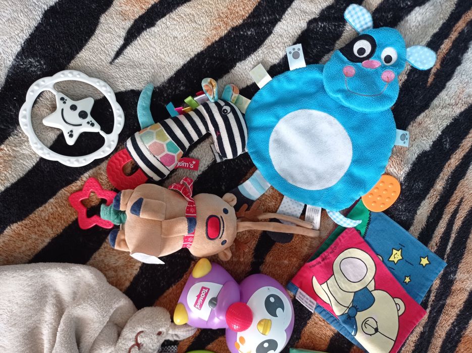 Paka Mix zabawek niemowlęcych