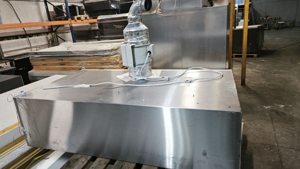 Okap  gastronomiczny nierdzewny 150 x 80 40cm