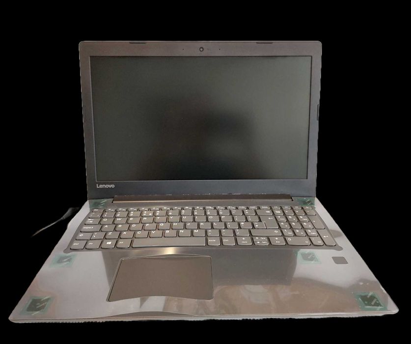 Portátil Lenovo AMD A9 7th generation, 447 GB HD, 8GB RAM, Windows 10 Home 64 bits