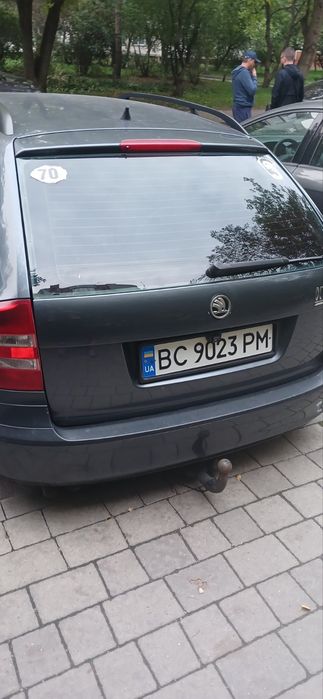Автомобіль Шкода Октавія